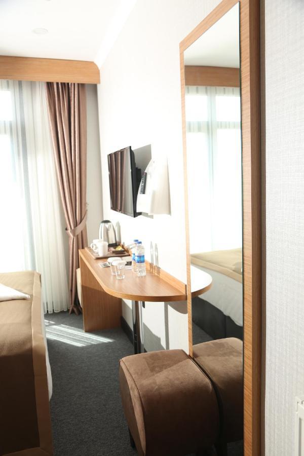 Otel Grand Lark Istanbul Exteriör bild